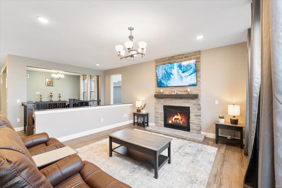 848 Upland Loop