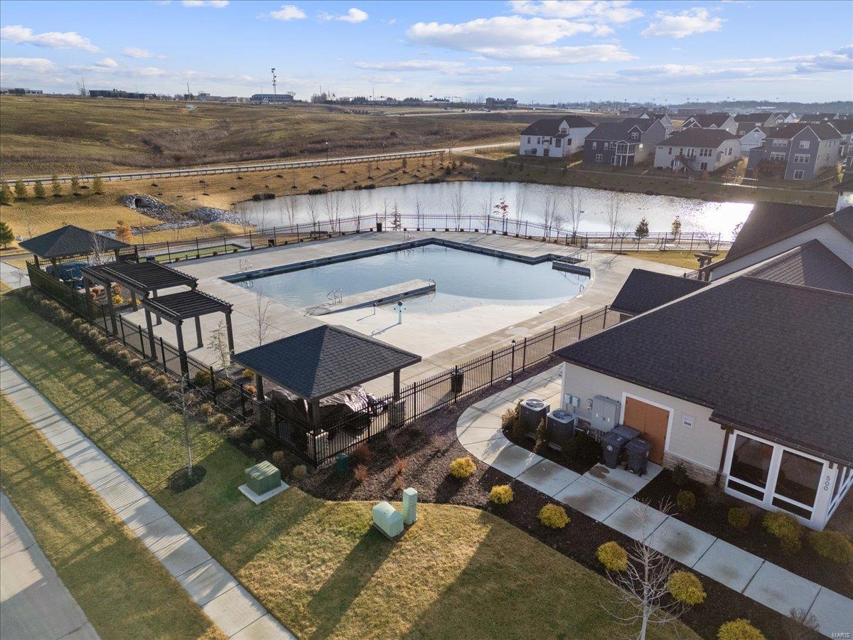 848 Upland Loop