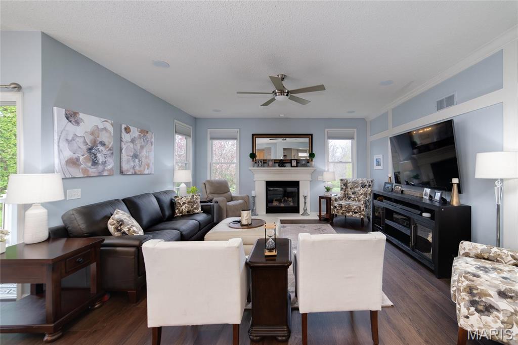 642 Falconcrest Drive