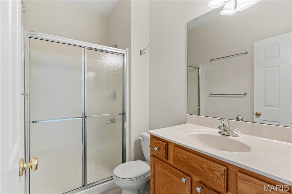 842 Bellerive Manor Drive