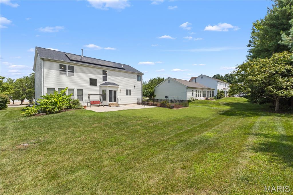 842 Bellerive Manor Drive