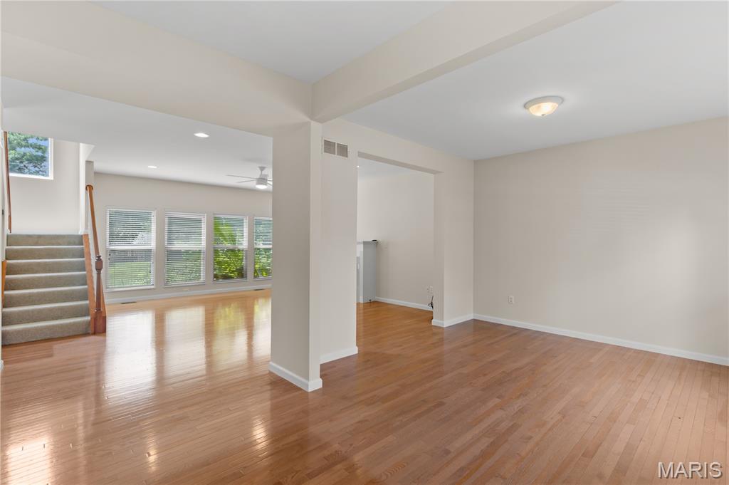 842 Bellerive Manor Drive