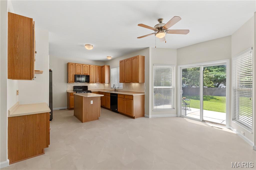 842 Bellerive Manor Drive