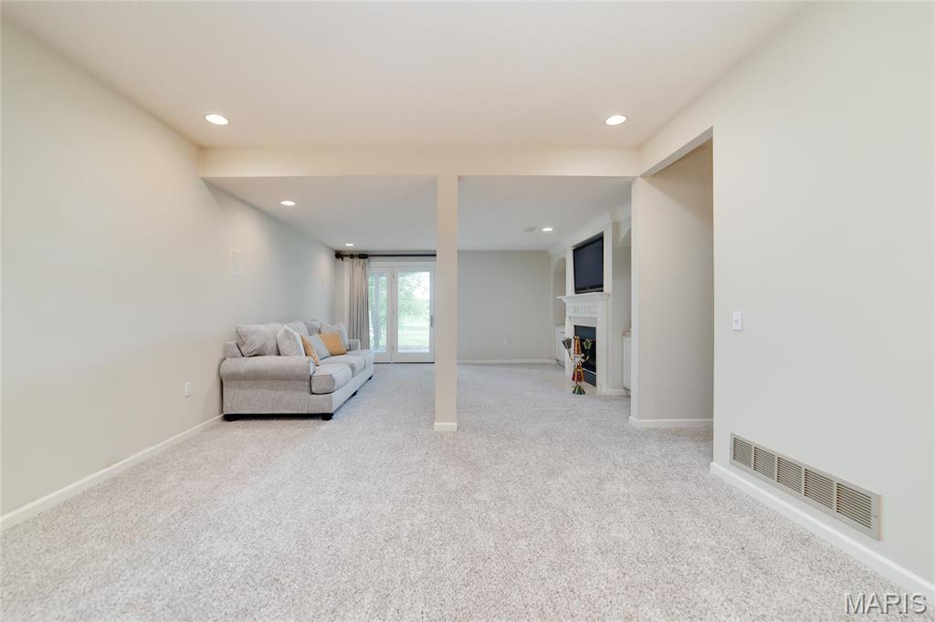 209 Pigeon Drive Unit: S