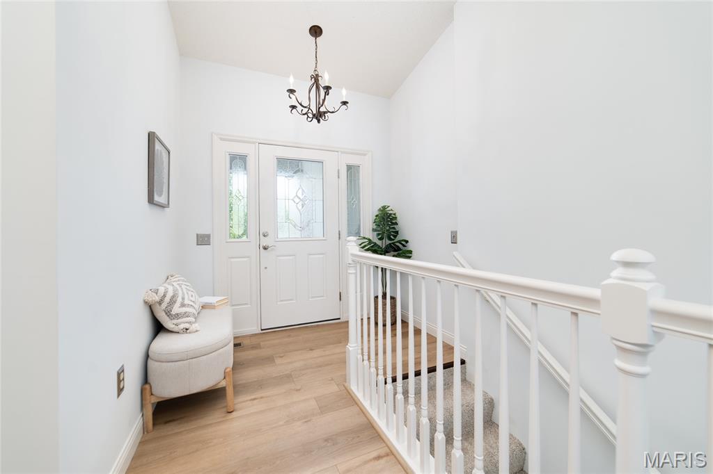 610 Falconcrest Drive