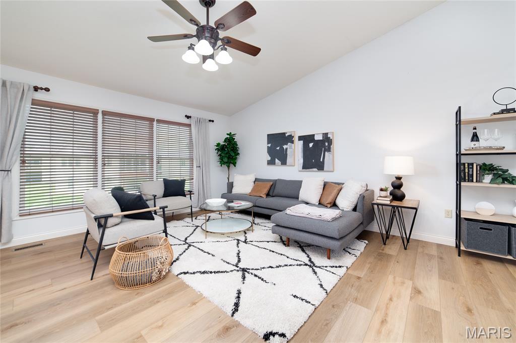 610 Falconcrest Drive