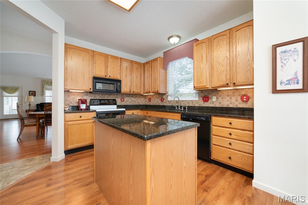 644 Falconcrest Drive