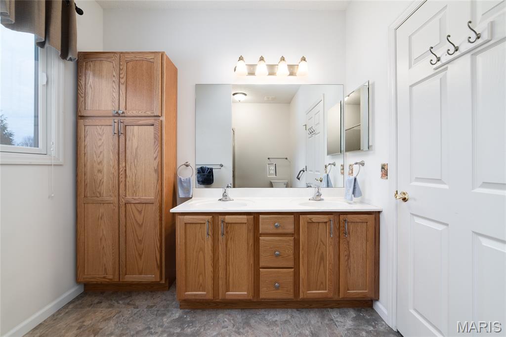 644 Falconcrest Drive