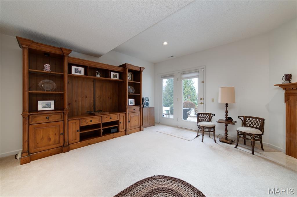 644 Falconcrest Drive