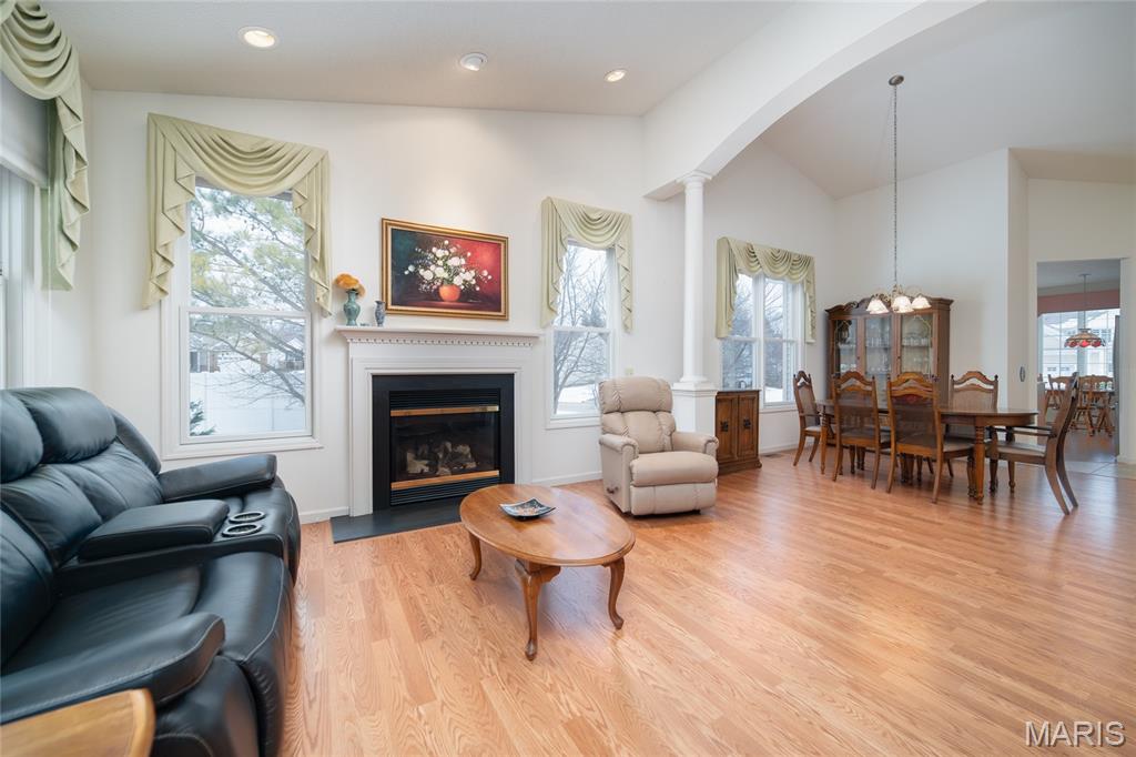 644 Falconcrest Drive