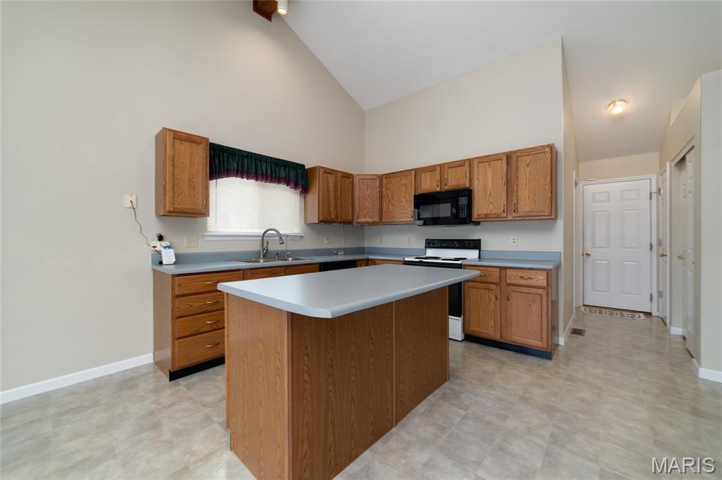 513 Crown Passage Drive