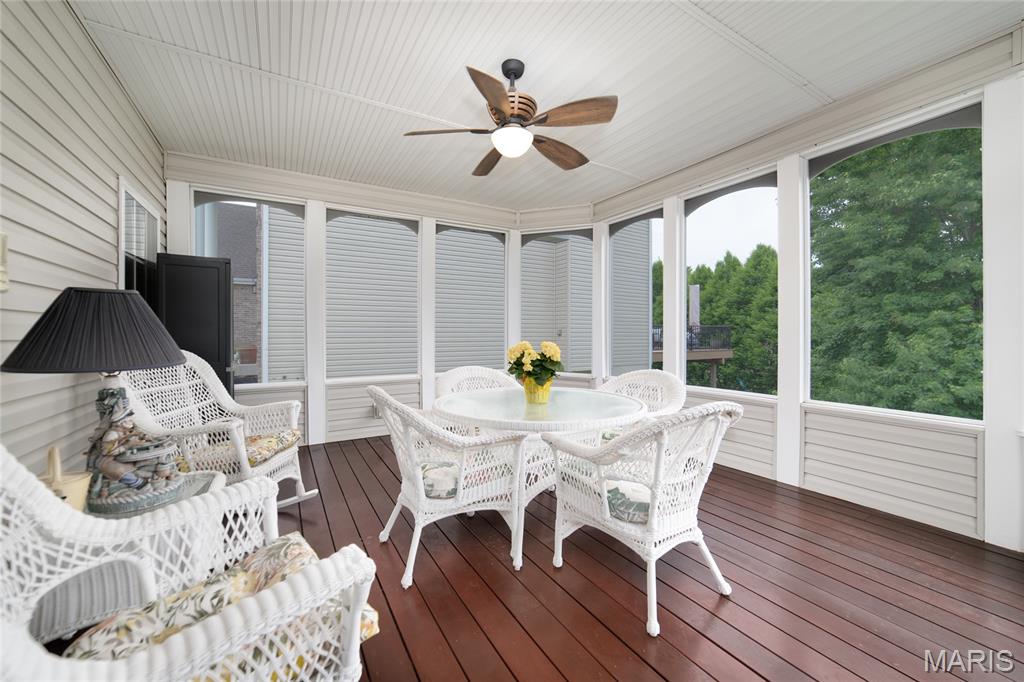 1156 Hollow Valley Court