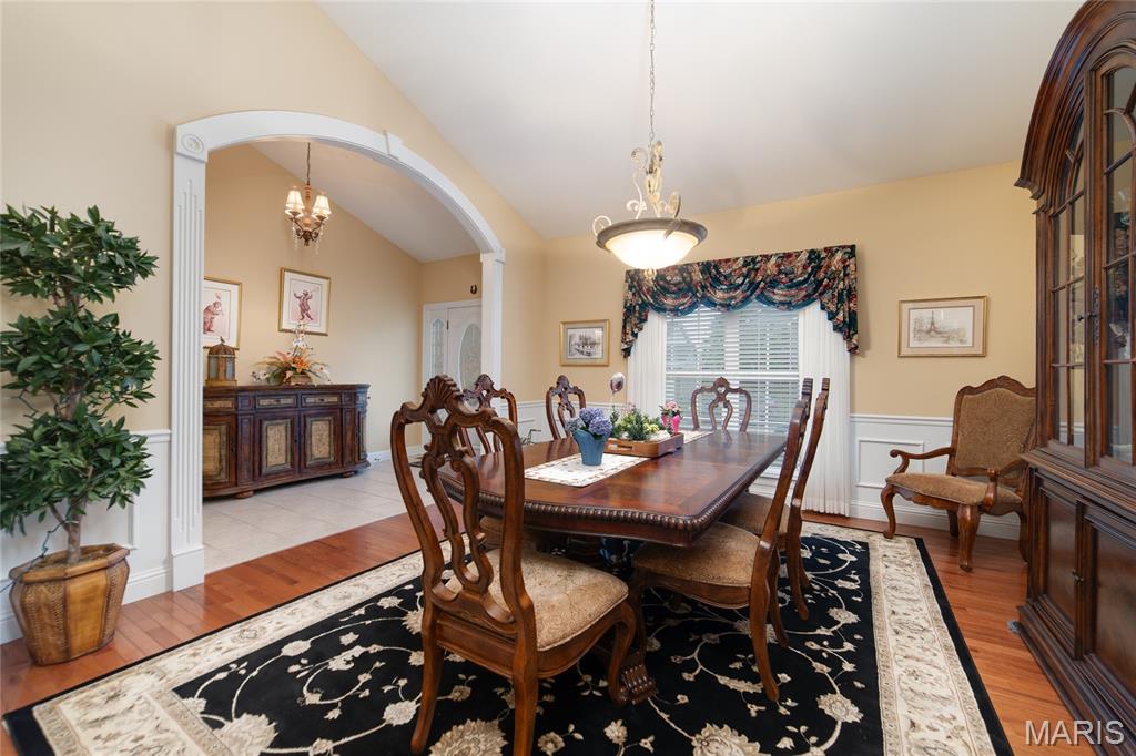 1156 Hollow Valley Court