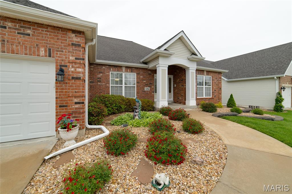 1156 Hollow Valley Court