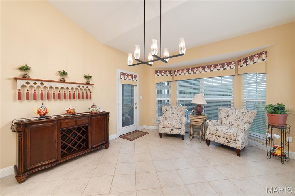 1156 Hollow Valley Court
