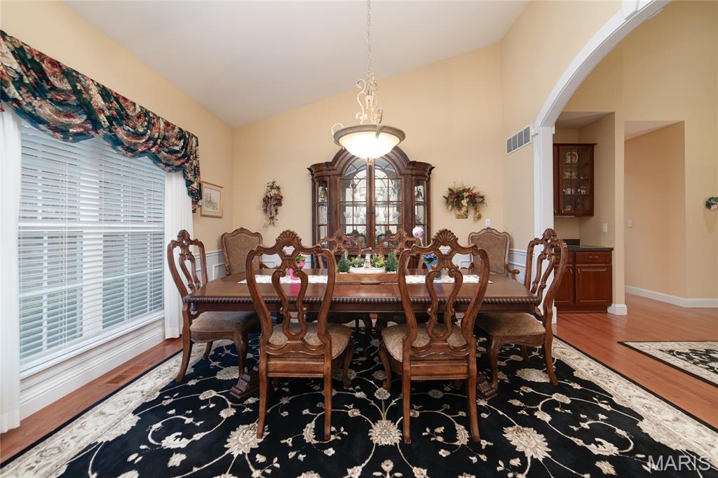 1156 Hollow Valley Court