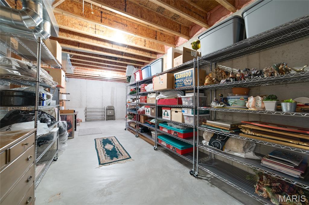 1156 Hollow Valley Court