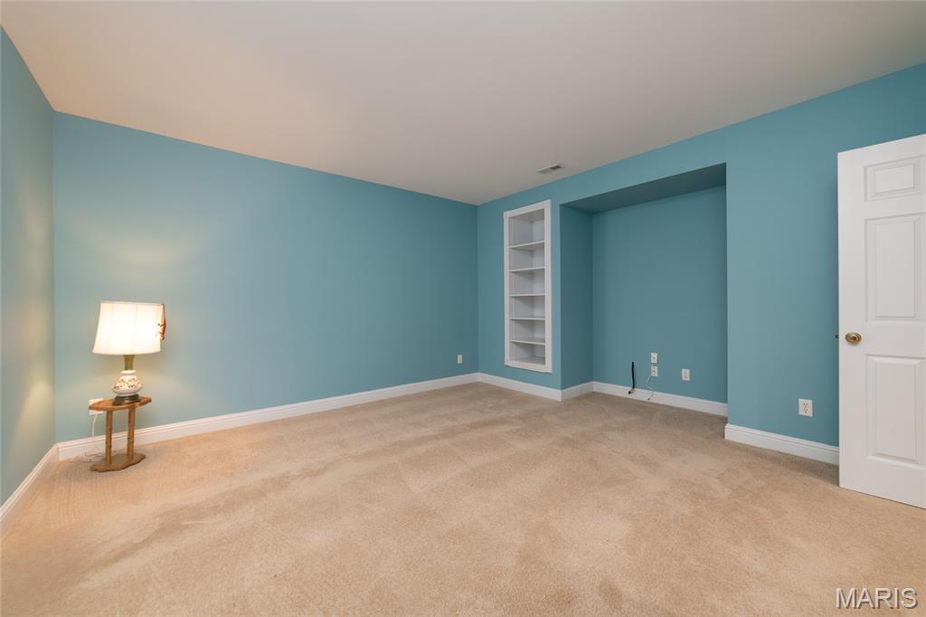 1156 Hollow Valley Court
