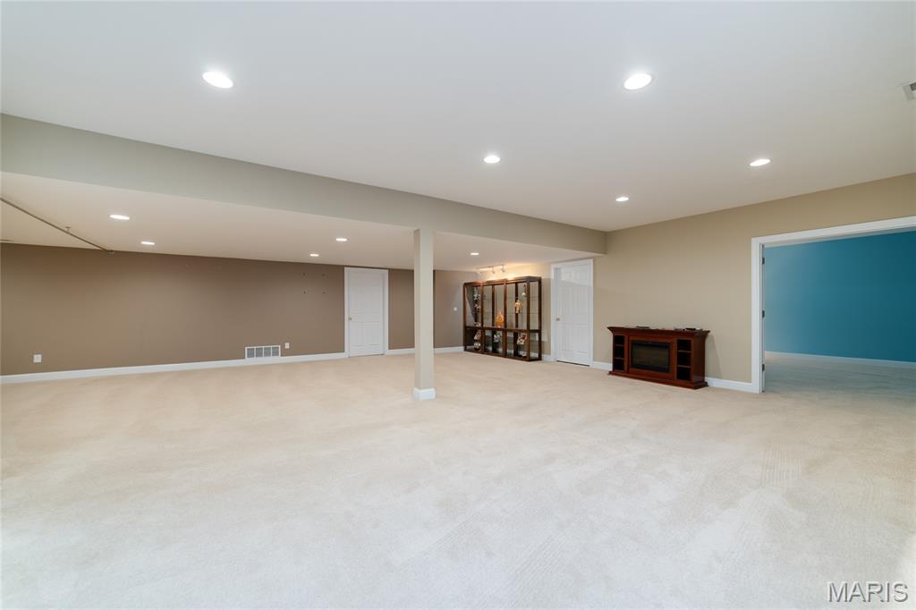 1156 Hollow Valley Court