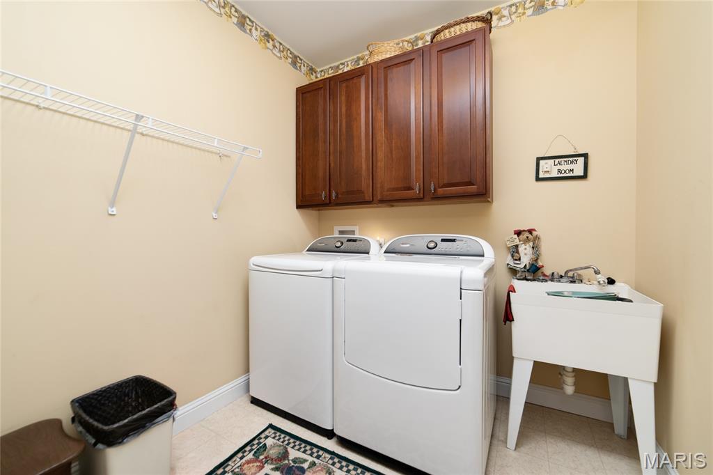 1156 Hollow Valley Court