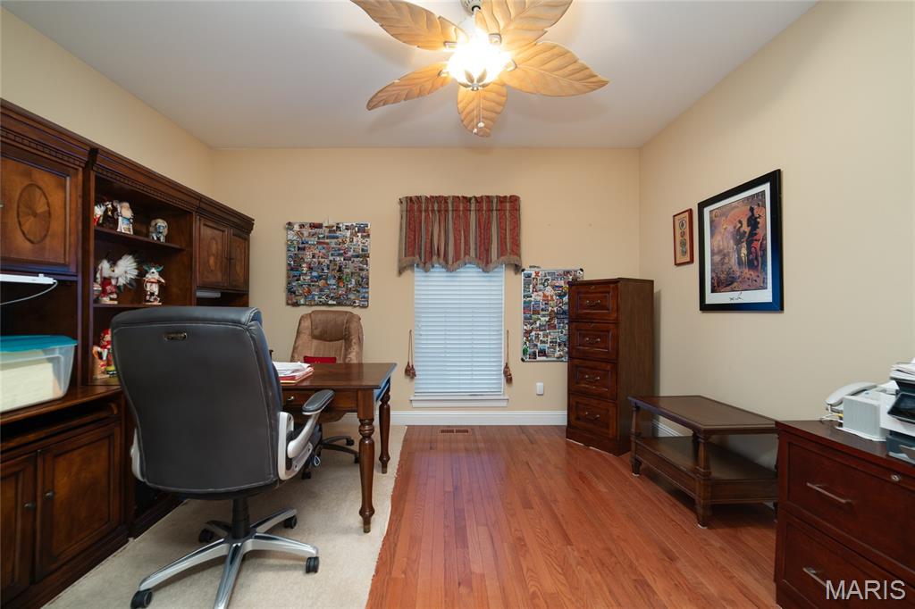 1156 Hollow Valley Court