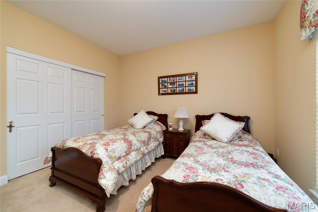 1156 Hollow Valley Court