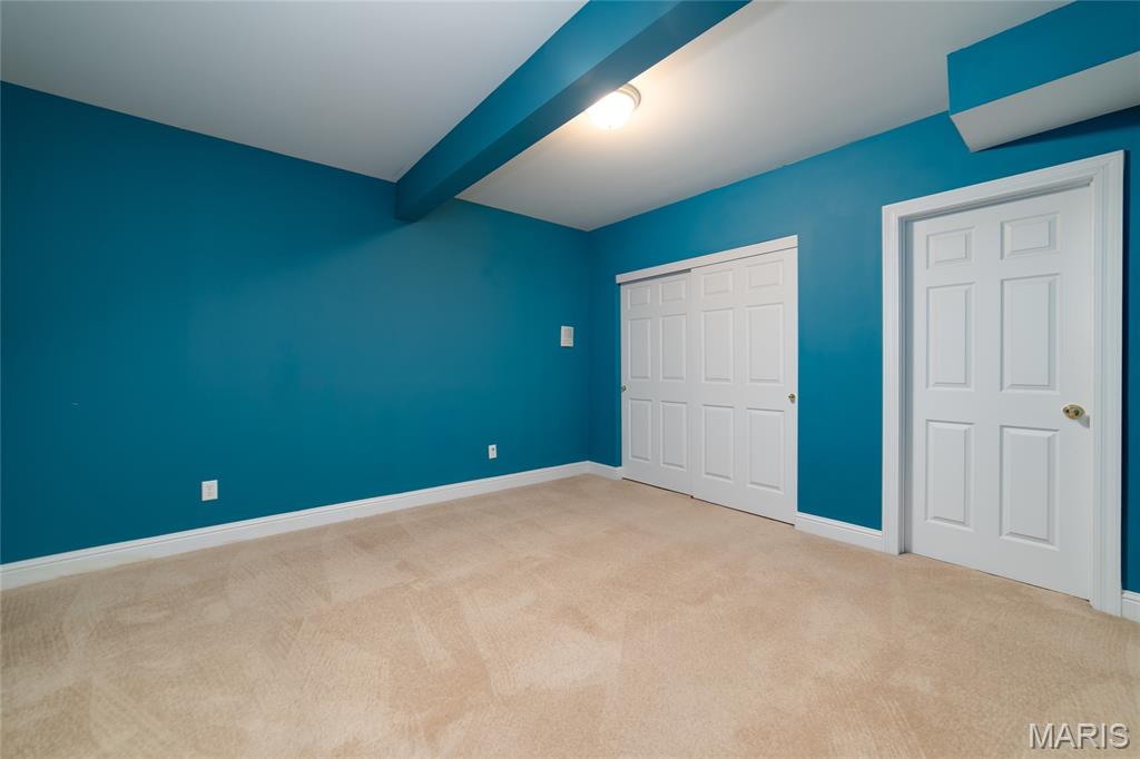 1156 Hollow Valley Court