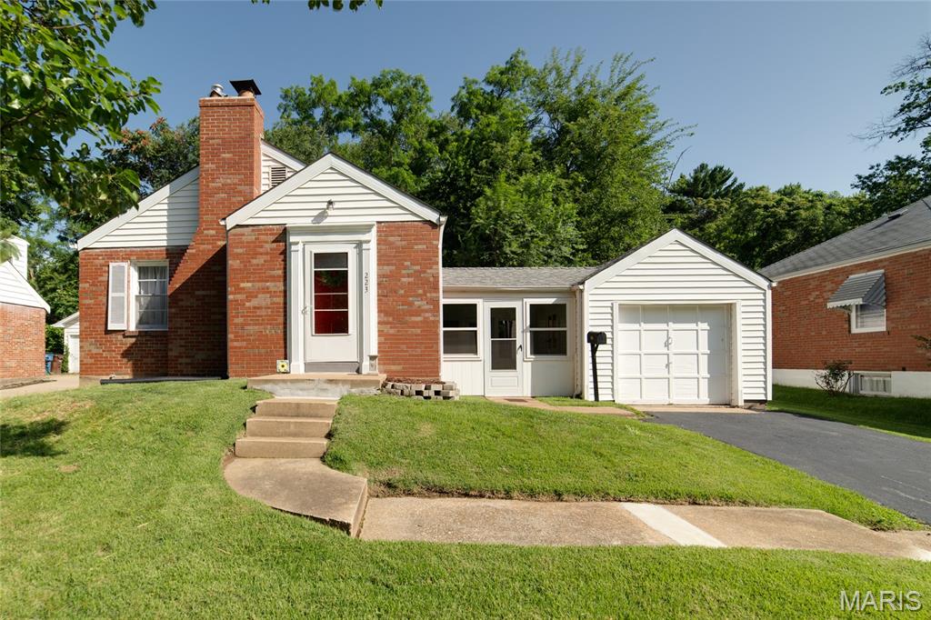 223 Robert Avenue