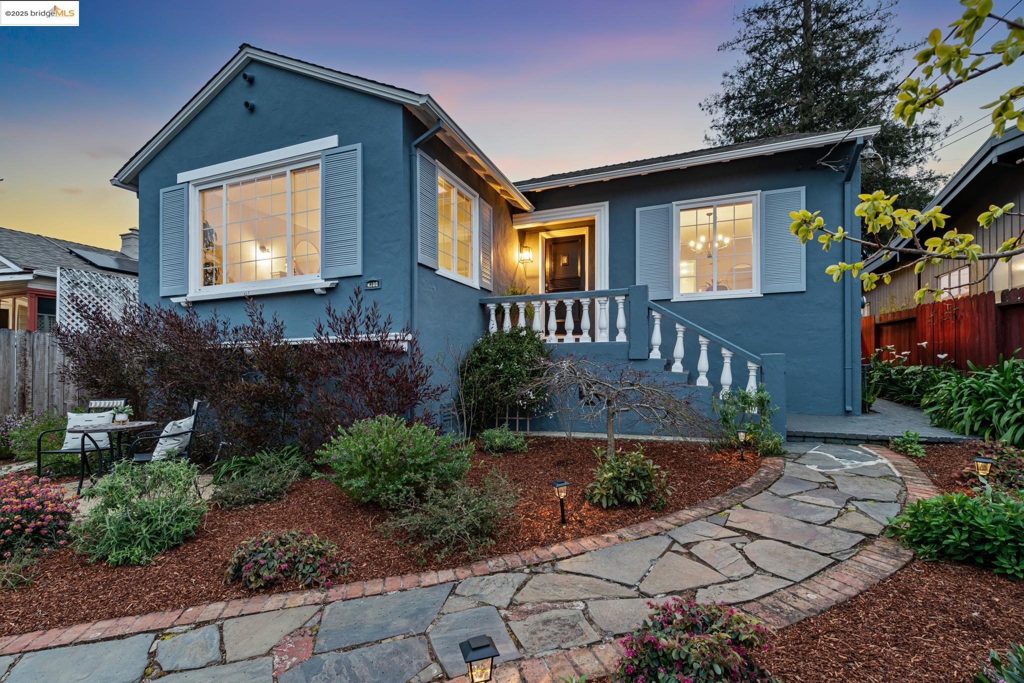 4300 Dunsmuir Ave