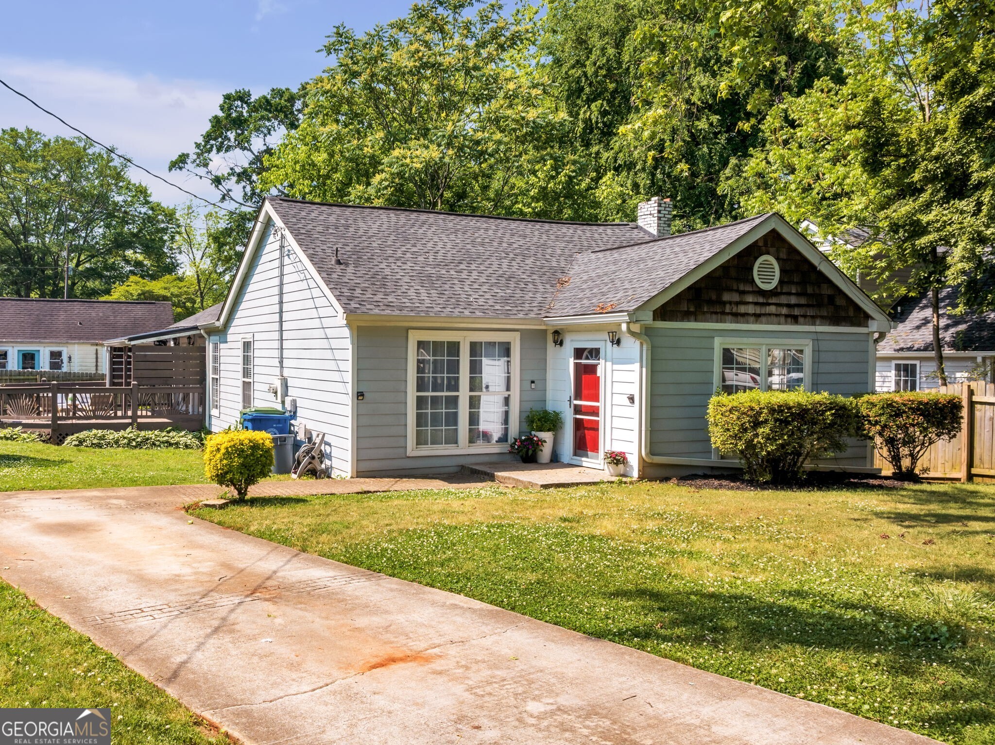 733 Hobart Avenue SE