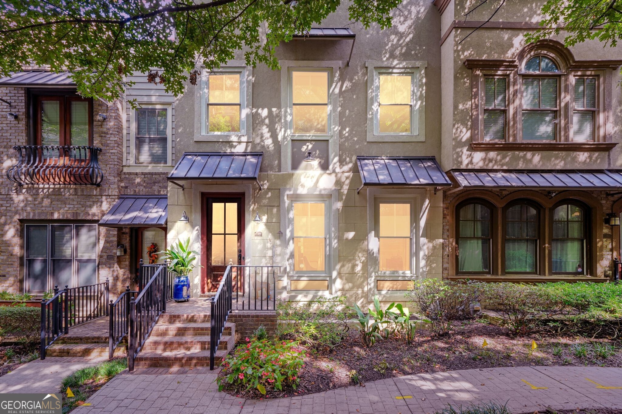395 Laurent Street NW # 4