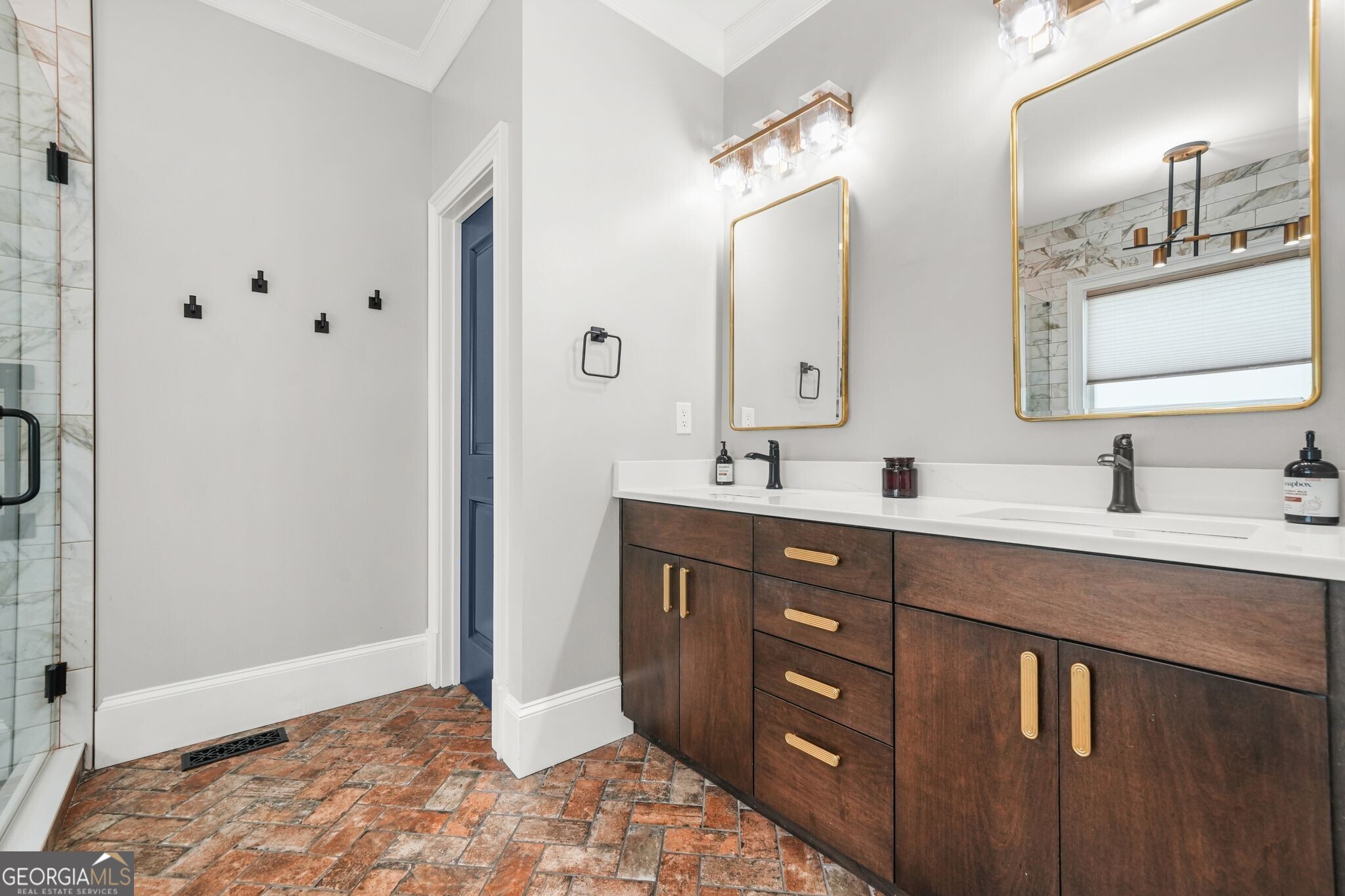 395 Laurent Street NW # 4