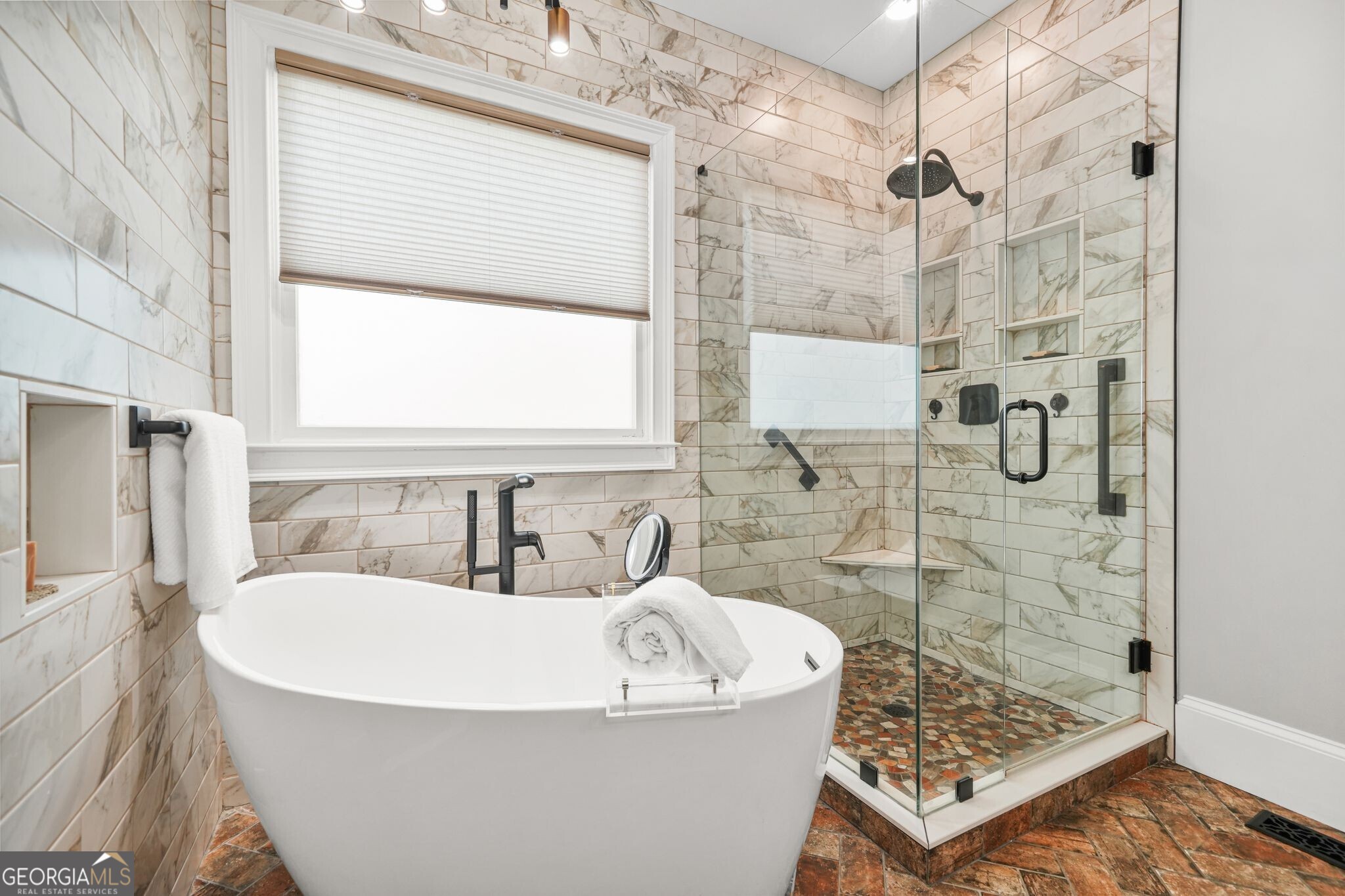 395 Laurent Street NW # 4