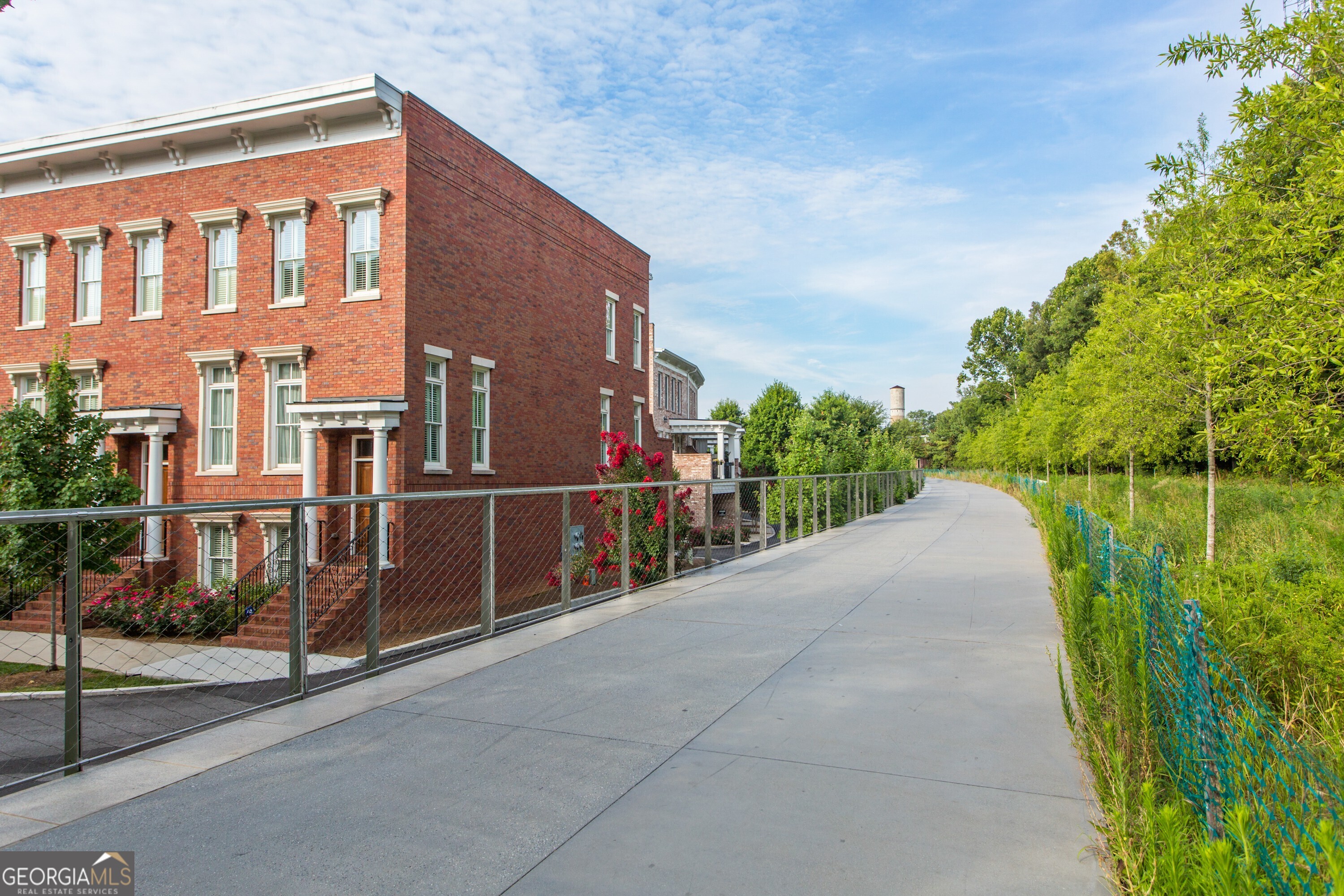 597 Auburn Avenue NE