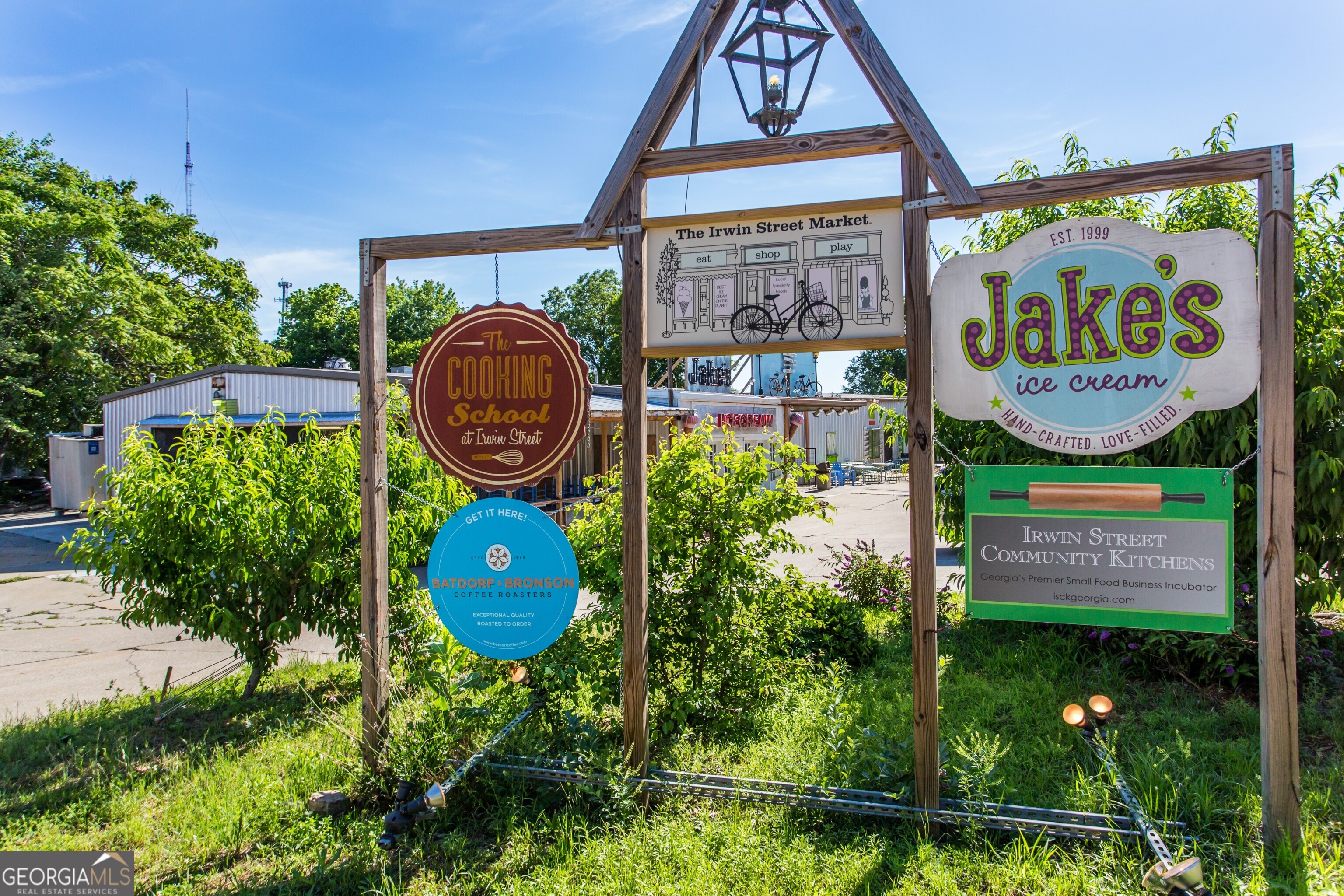 597 Auburn Avenue NE