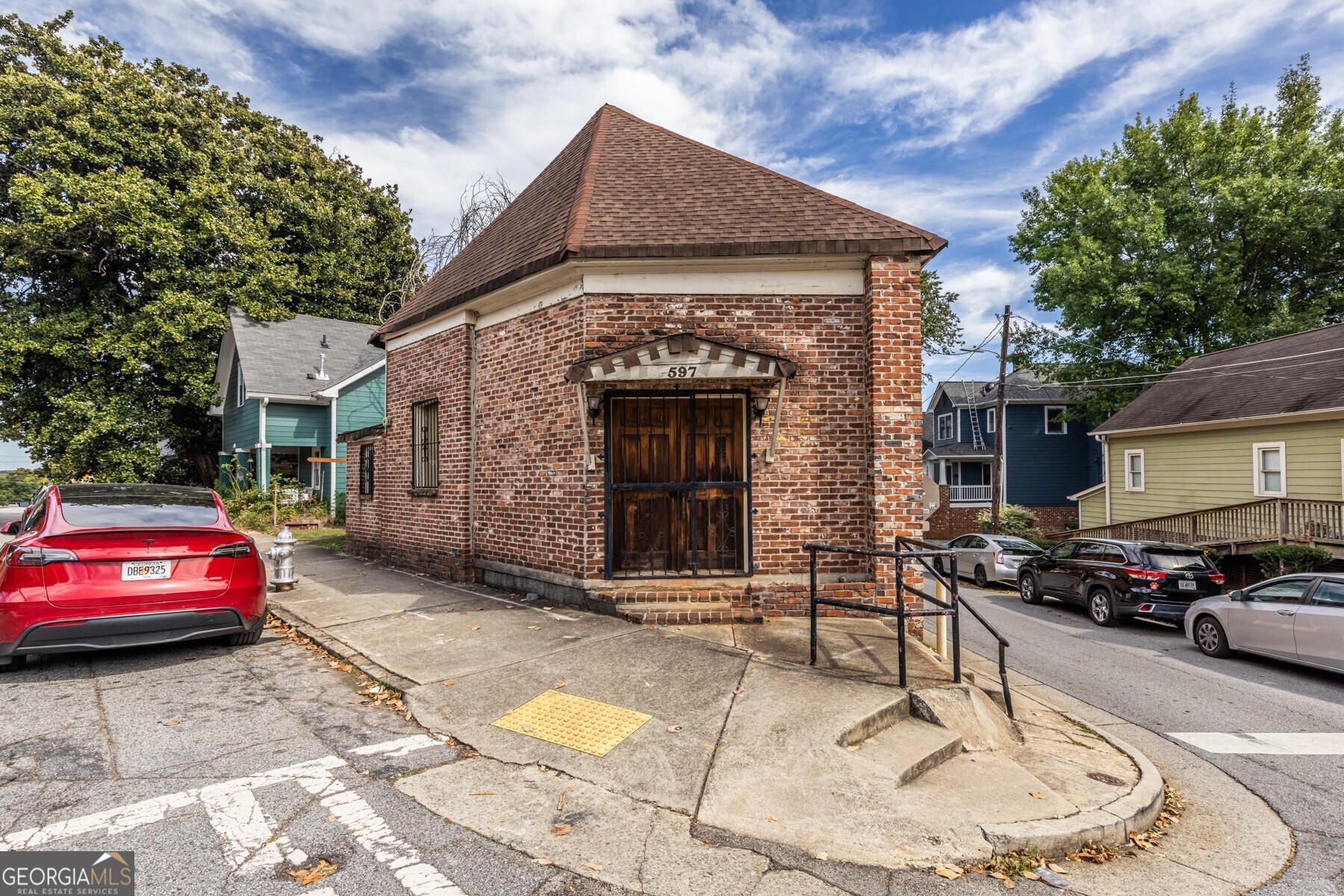 597 Auburn Avenue NE