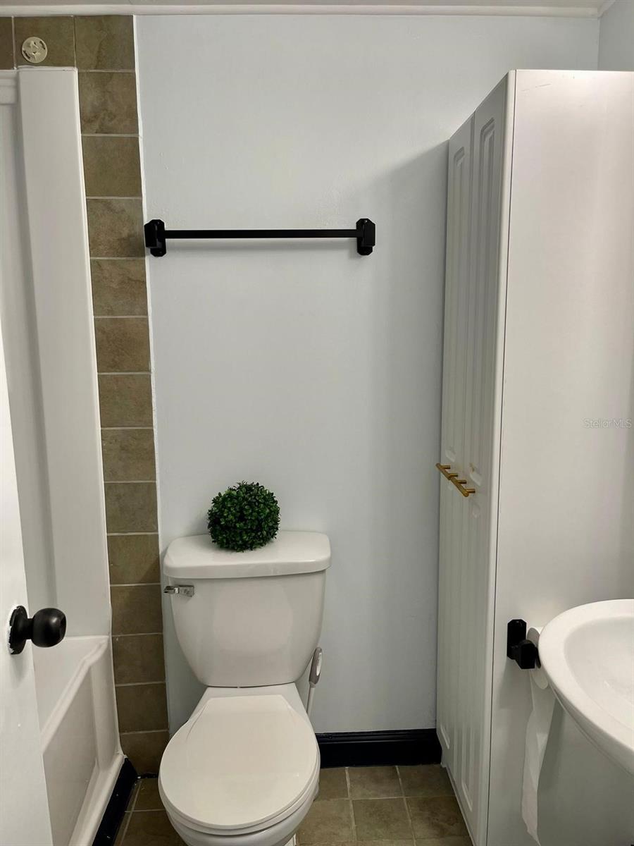 1159 CALLE DEL NORTE #D