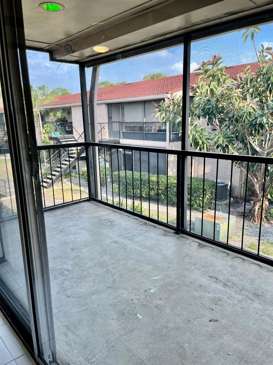 1159 CALLE DEL NORTE #D