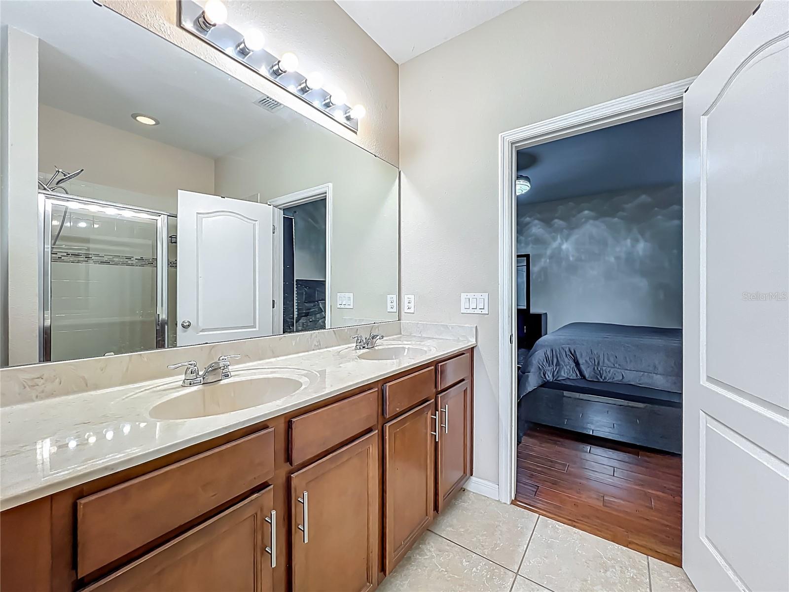 13842 PICKETT RESERVE CT