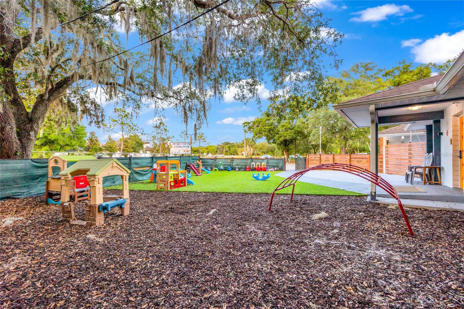 1521 HERON WOOD PL