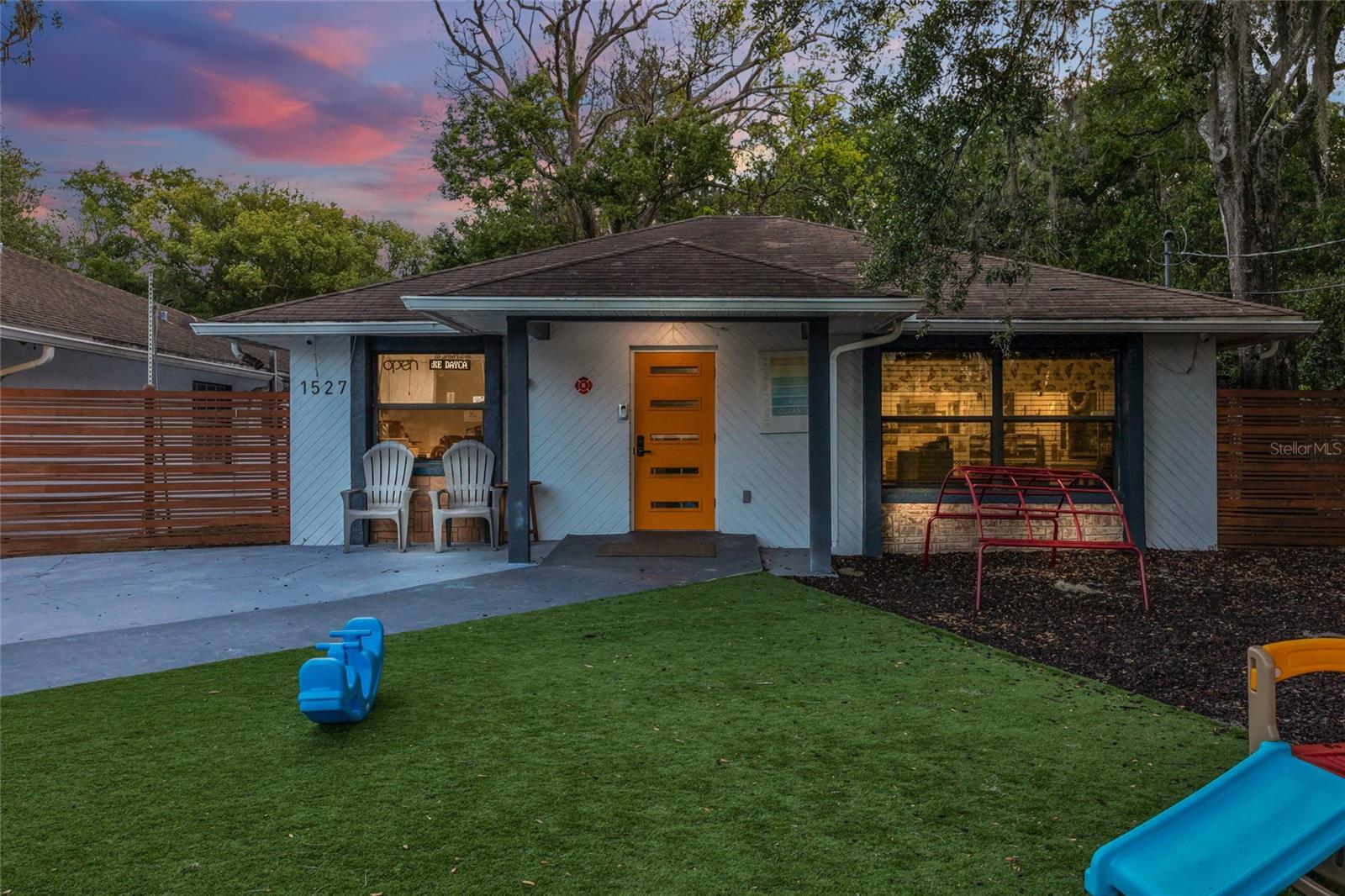 1521 HERON WOOD PL