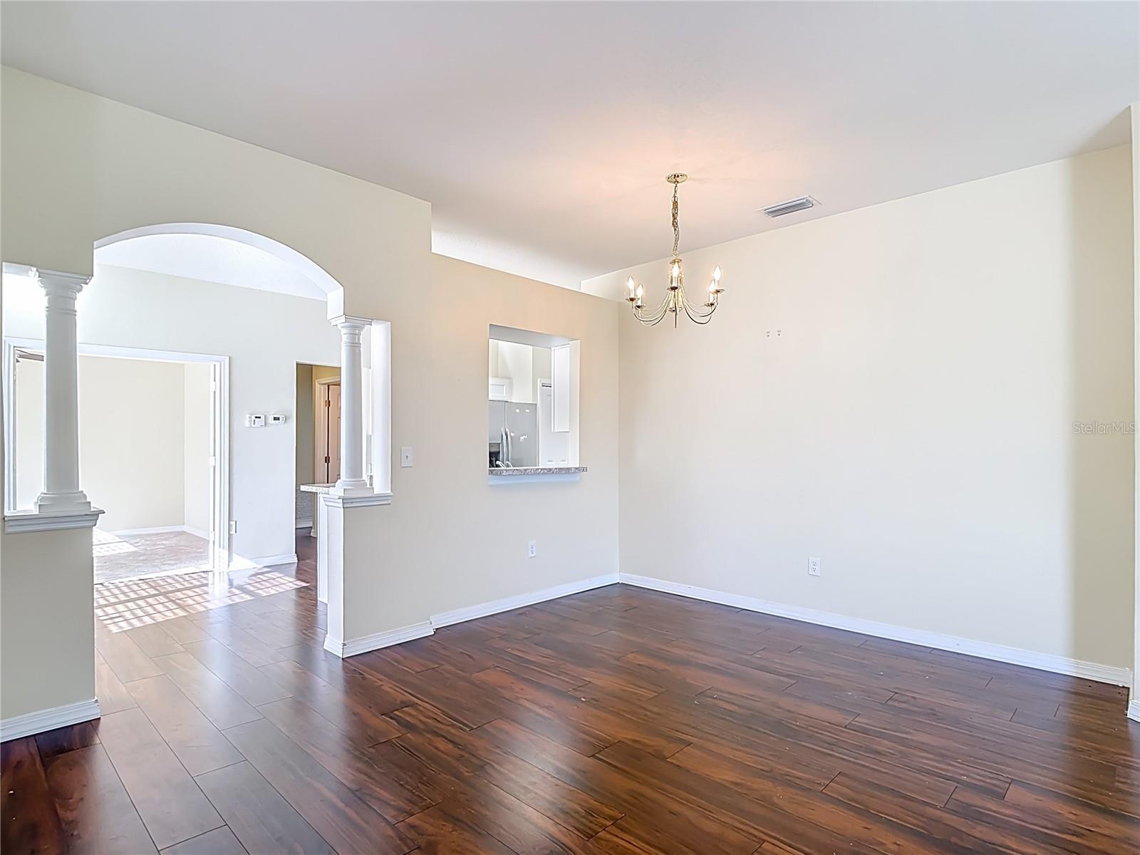 1931 SASSAFRAS DR