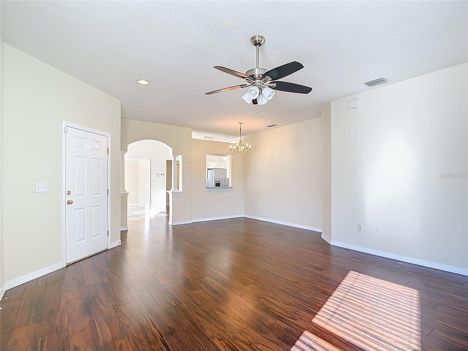 1931 SASSAFRAS DR