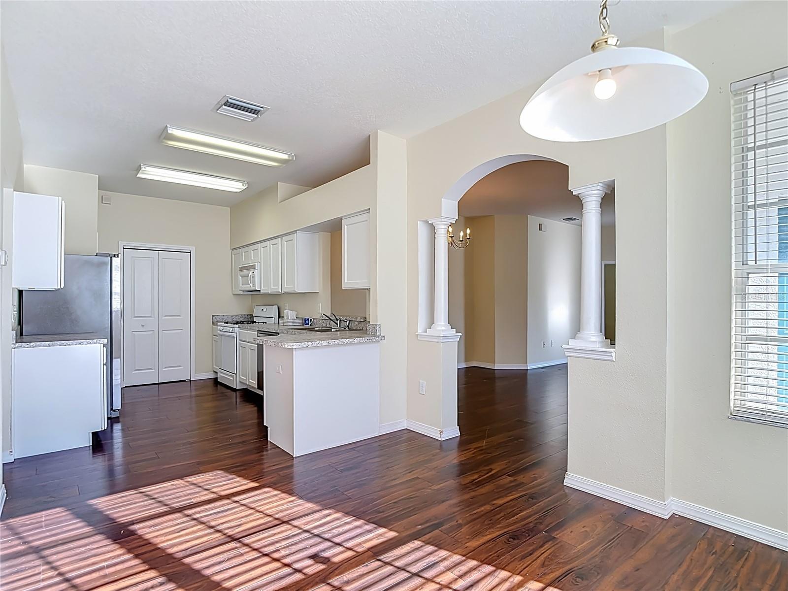 1931 SASSAFRAS DR