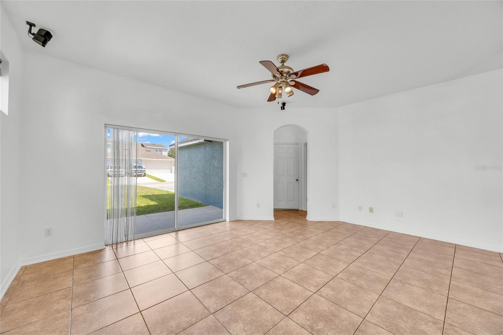 14643 TANJA KING BLVD