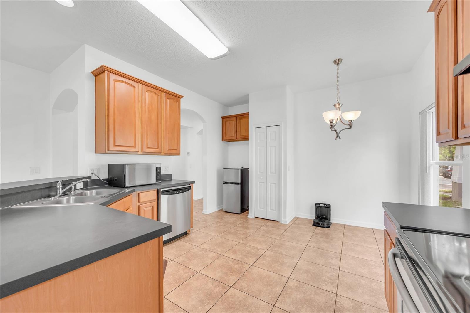 14643 TANJA KING BLVD