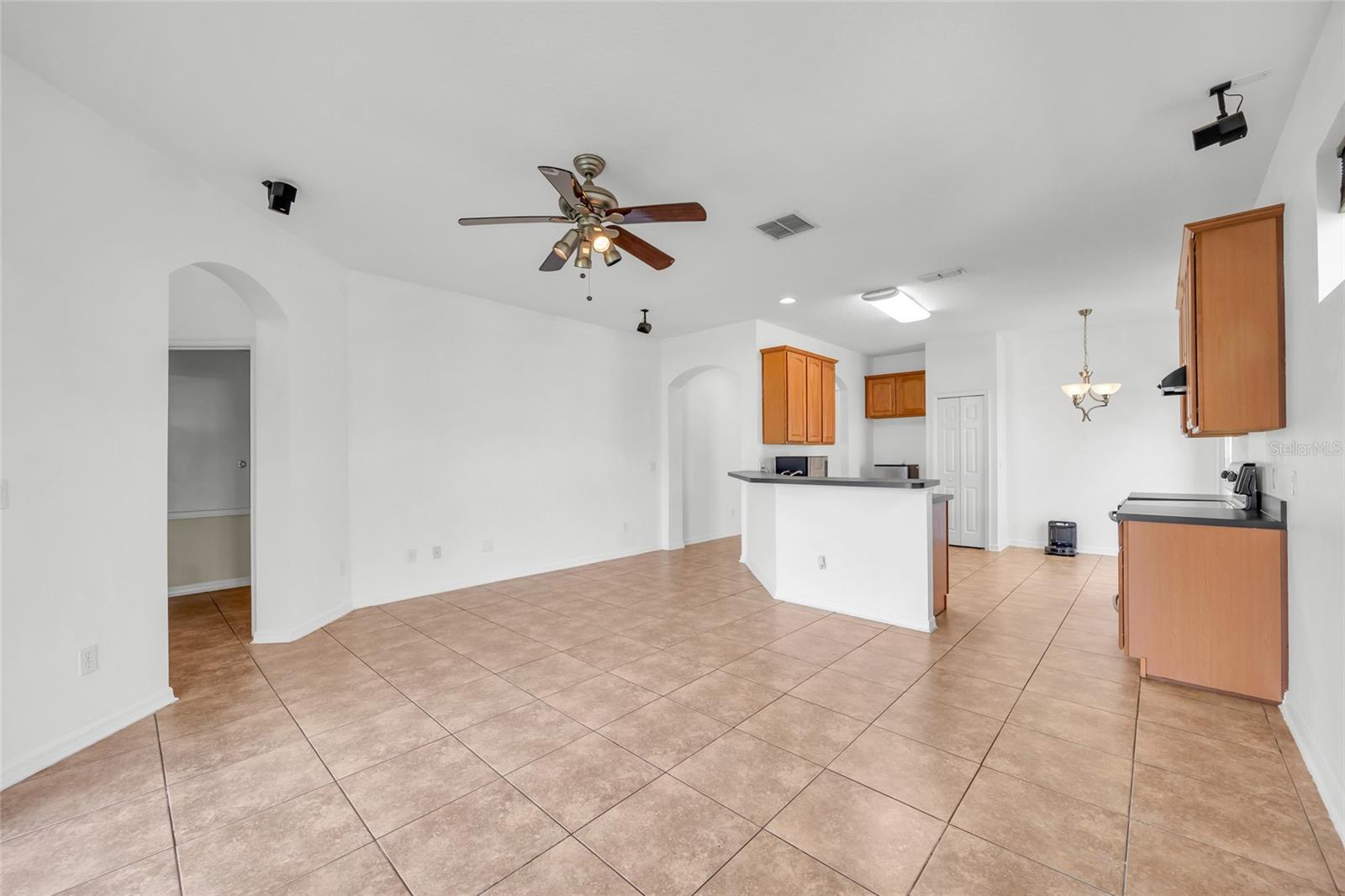 14643 TANJA KING BLVD