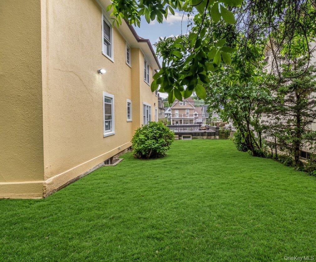 106 Hillside Avenue