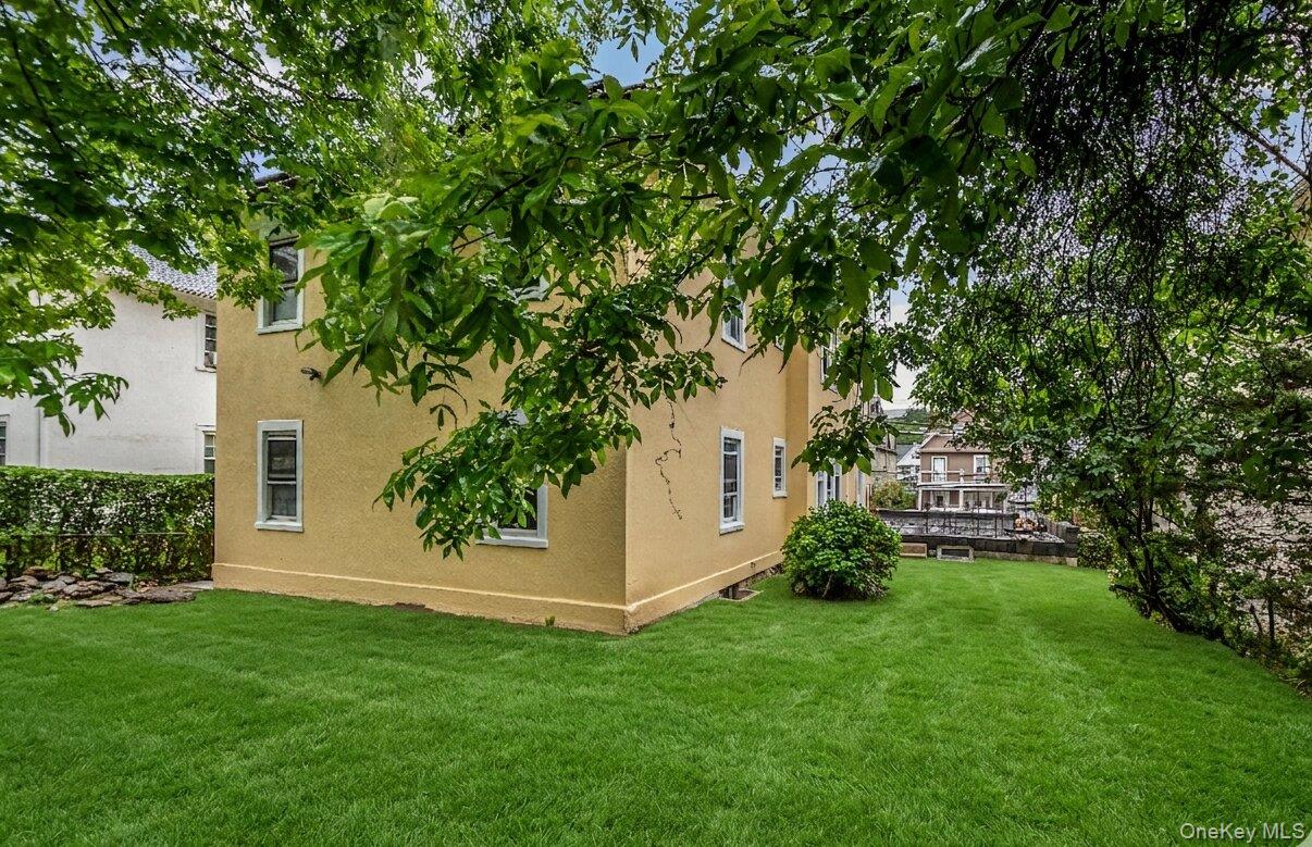 106 Hillside Avenue