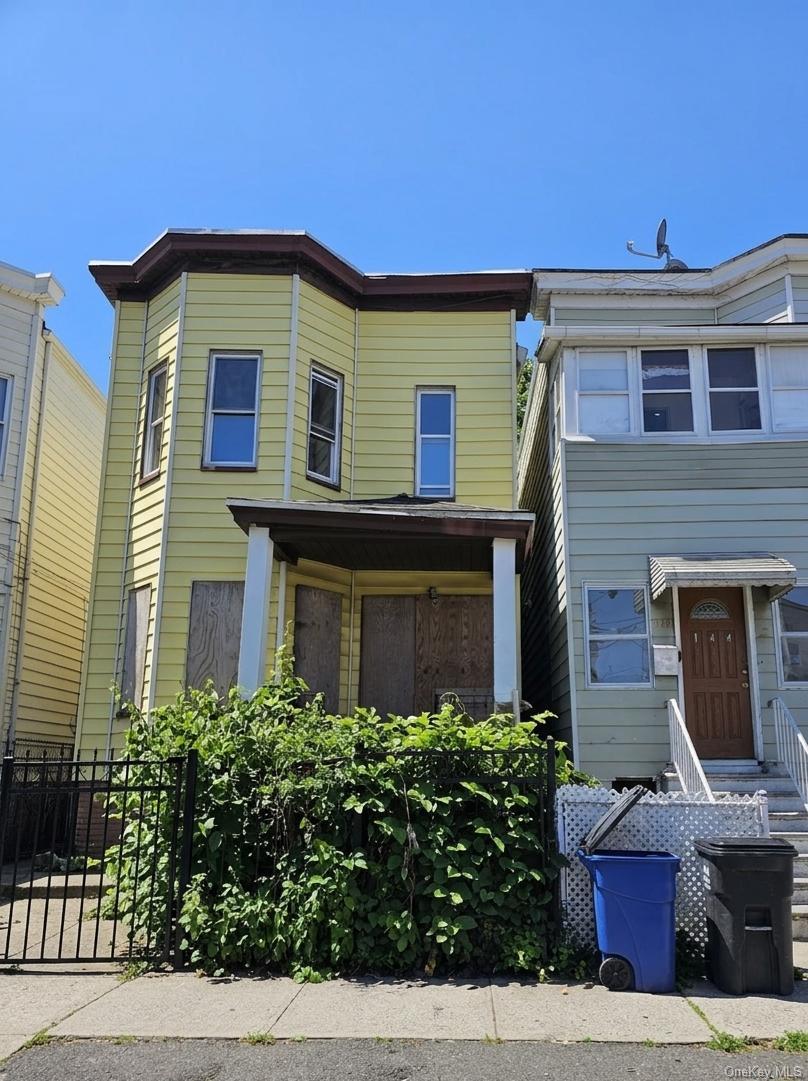 146 S 13th Avenue